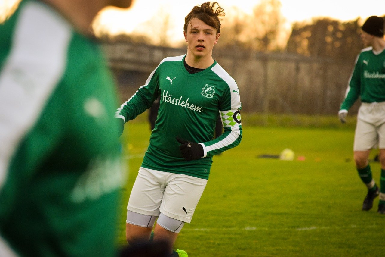 Al momento stai visualizzando Abbigliamento calcio, le divise per praticare la propria passione