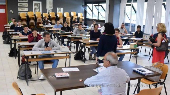 Al momento stai visualizzando Esami di maturità: come si svolgeranno ai tempi del Coronavirus